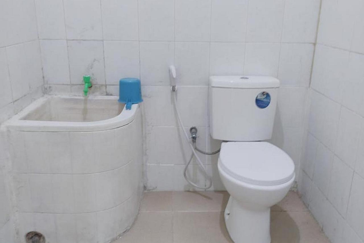 Hotel Losmen Yosi Carita Zewnętrze zdjęcie