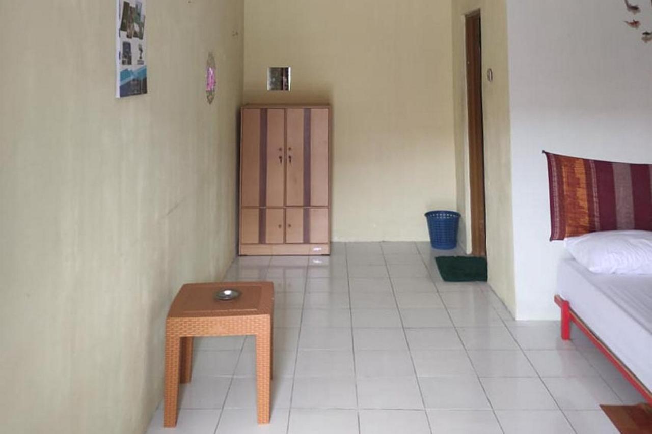 Hotel Losmen Yosi Carita Zewnętrze zdjęcie